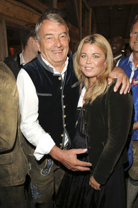 In Käfers Wiesn Schänke auf dem Oktoberfest 2019 in München