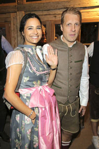 In Käfers Wiesn Schänke auf dem Oktoberfest 2019 in München