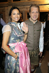 In Käfers Wiesn Schänke auf dem Oktoberfest 2019 in München