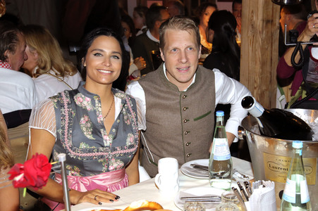 In Käfers Wiesn Schänke auf dem Oktoberfest 2019 in München