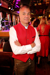 Red Damen Wiesn auf dem Oktoberfest 2019 in München