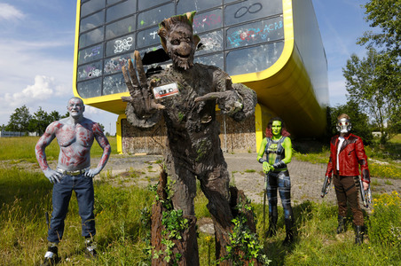 FARBKÖRPER Kalender 2020: Geek Art-Bodypainting und Transformaking