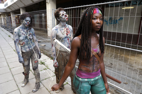 FARBKÖRPER Kalender 2020: Geek Art-Bodypainting und Transformaking