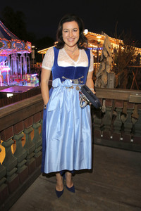 In Käfers Wiesn Schänke auf dem Oktoberfest 2019 in München