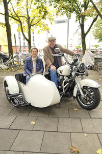 Fototermin 'Opa wird verkauft' in Köln