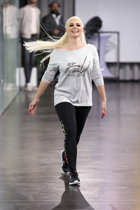 Sportswear-Präsentation von Daniela Katzenberger in Köln