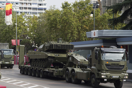 Militärparade zum spanischen Nationalfeiertag in Madrid