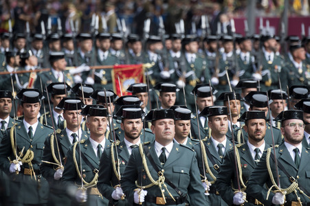 Militärparade zum spanischen Nationalfeiertag in Madrid