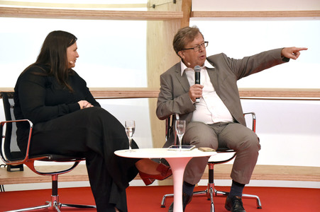Kelly Luegenbiehl auf der Frankfurter Buchmesse 2019