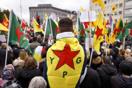 Demonstration gegen die türkische Militär-Offensive in Nordsyrien in Köln