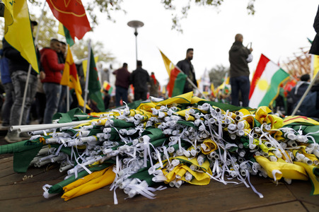 Demonstration gegen die türkische Militär-Offensive in Nordsyrien in Köln