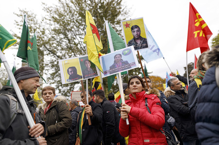 Demonstration gegen die türkische Militär-Offensive in Nordsyrien in Köln