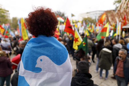 Demonstration gegen die türkische Militär-Offensive in Nordsyrien in Köln