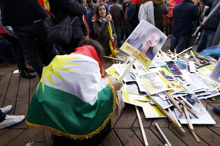 Demonstration gegen die türkische Militär-Offensive in Nordsyrien in Köln