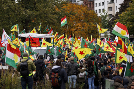 Demonstration gegen die türkische Militär-Offensive in Nordsyrien in Köln