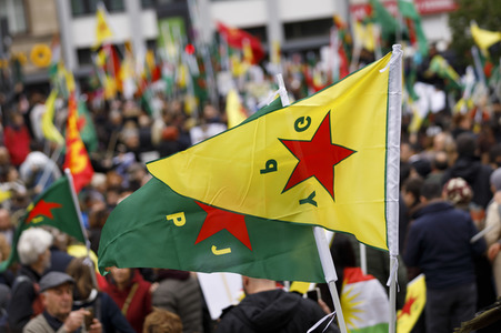Demonstration gegen die türkische Militär-Offensive in Nordsyrien in Köln