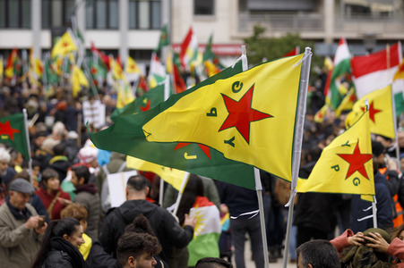 Demonstration gegen die türkische Militär-Offensive in Nordsyrien in Köln