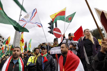 Demonstration gegen die türkische Militär-Offensive in Nordsyrien in Köln