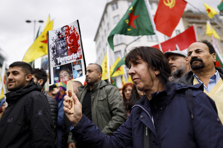 Demonstration gegen die türkische Militär-Offensive in Nordsyrien in Köln