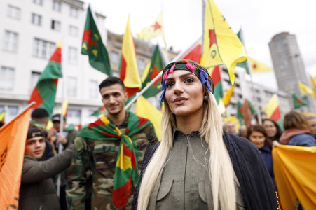 Demonstration gegen die türkische Militär-Offensive in Nordsyrien in Köln