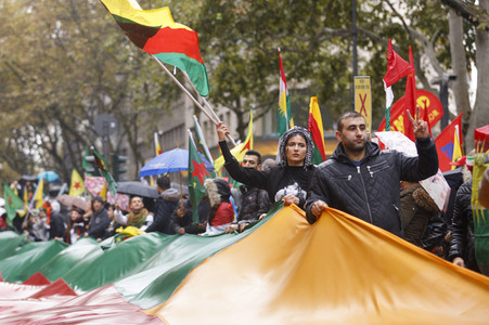 Demonstration gegen die türkische Militär-Offensive in Nordsyrien in Köln