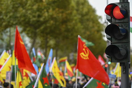 Demonstration gegen die türkische Militär-Offensive in Nordsyrien in Köln
