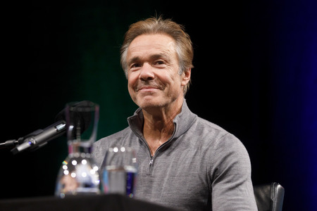 Lit.cologne Spezial mit Hannes Jaenicke in Köln