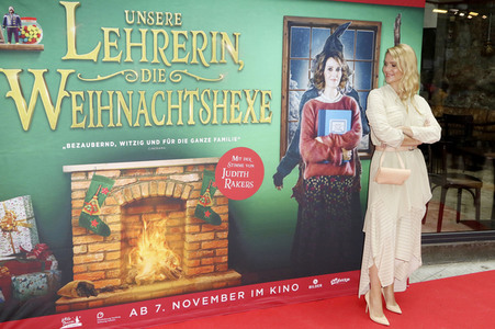 Filmpremiere 'Unsere Lehrerin, die Weihnachtshexe' in Hamburg