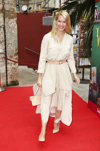 Filmpremiere 'Unsere Lehrerin, die Weihnachtshexe' in Hamburg