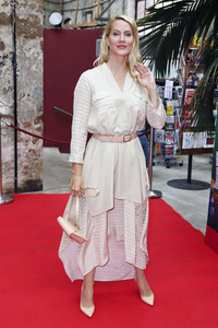 Filmpremiere 'Unsere Lehrerin, die Weihnachtshexe' in Hamburg