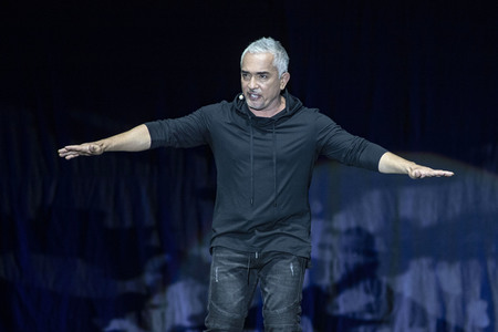 Auftritt von Cesar Millan in Erfurt