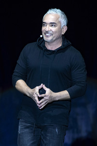 Auftritt von Cesar Millan in Erfurt