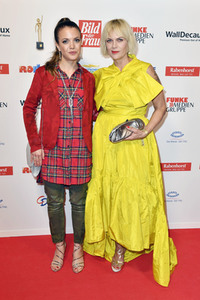 Goldene Bild der Frau 2019 in Hamburg