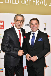 Goldene Bild der Frau 2019 in Hamburg