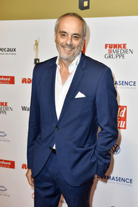 Goldene Bild der Frau 2019 in Hamburg