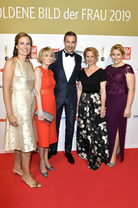 Goldene Bild der Frau 2019 in Hamburg