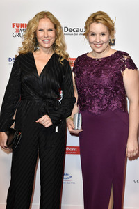 Goldene Bild der Frau 2019 in Hamburg