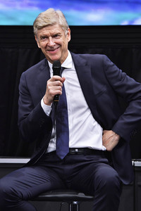 Pressegespräch mit Arsene Wenger in Tokio