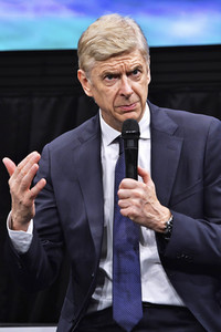 Pressegespräch mit Arsene Wenger in Tokio