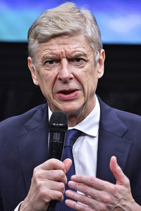 Pressegespräch mit Arsene Wenger in Tokio