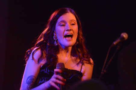 Konzert von Madeline Juno in Hannover