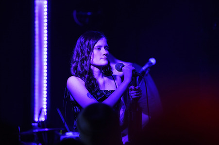 Konzert von Madeline Juno in Hannover