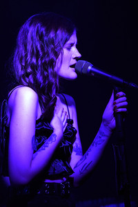 Konzert von Madeline Juno in Hannover