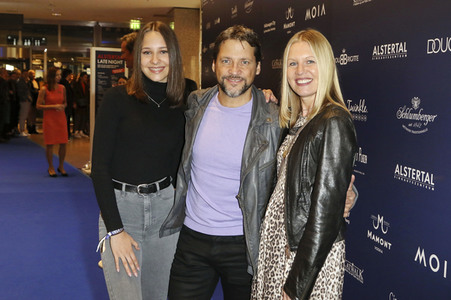 Late Night Shopping Party in Hamburg