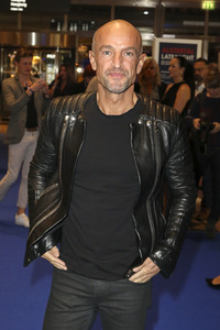 Late Night Shopping Party in Hamburg