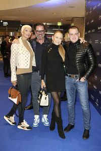 Late Night Shopping Party in Hamburg