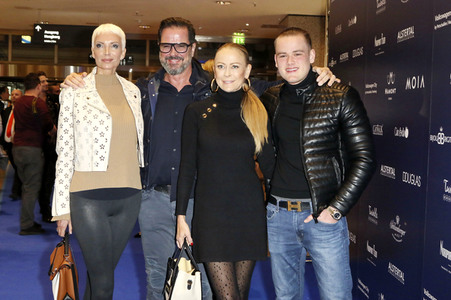 Late Night Shopping Party in Hamburg