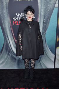 Feier zu 100. Episode 'American Horror Story' in Los Angeles