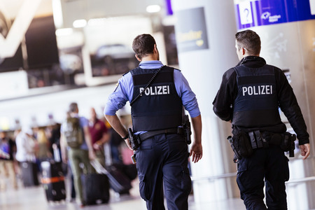Symbolfoto Flughafenpolizei