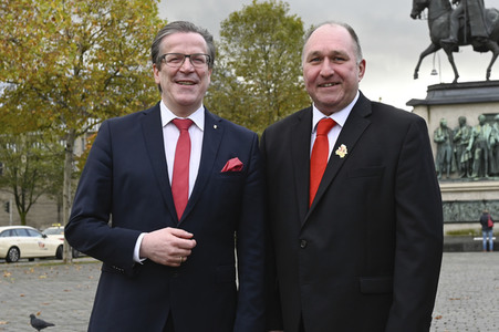 Fototermin zur Sessionseröffnung 2019 des Kölner Karnevals in Köln